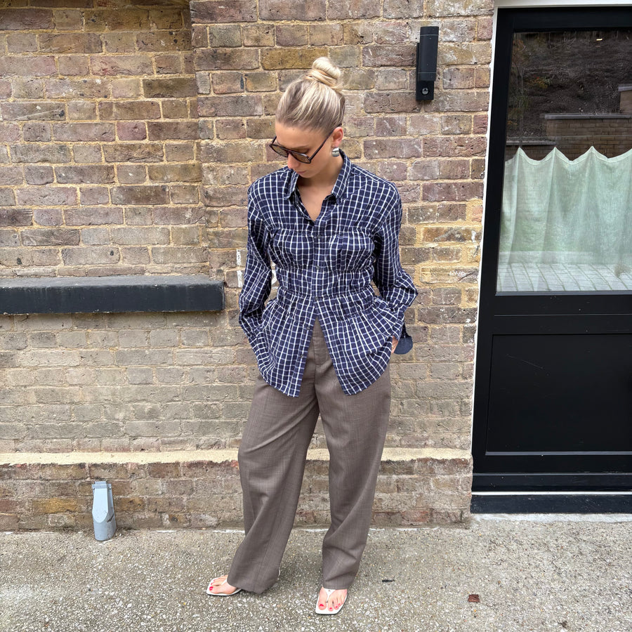 CHECK NAVY ELASTIC SHIRT