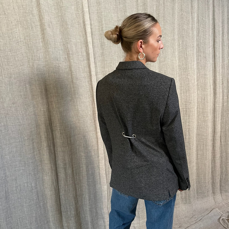 GREY HARDWARE BACK BLAZER