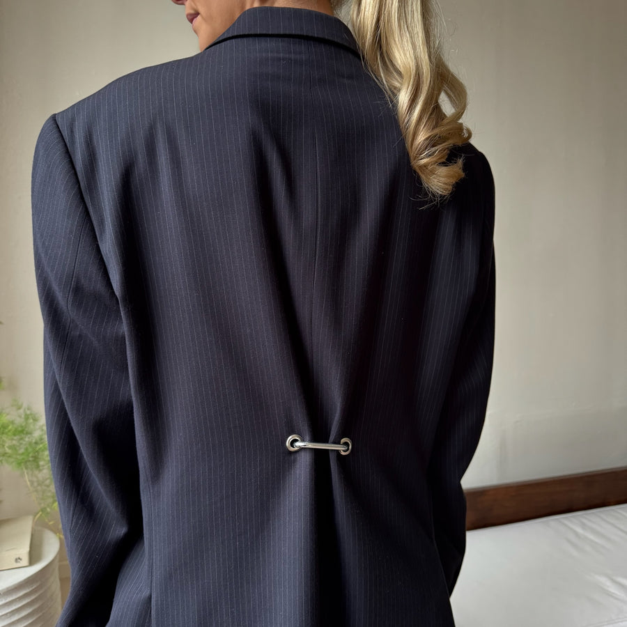 NAVY PINSTRIPE HARDWARE BACK BLAZER