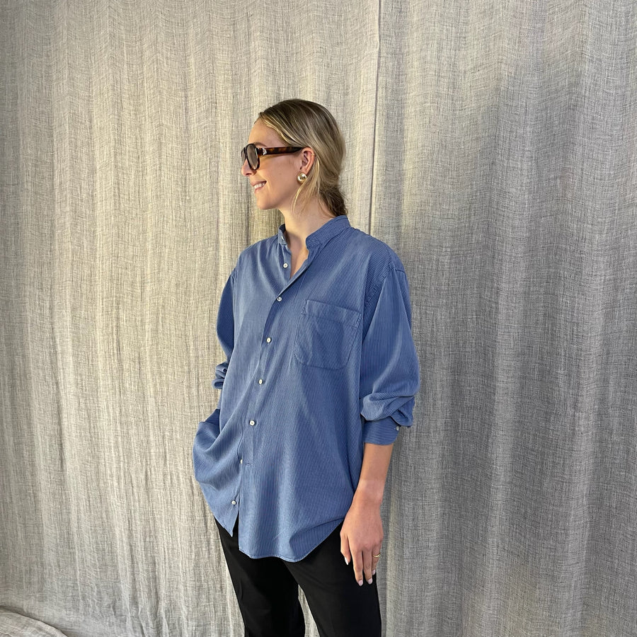 RELAXED BLUE SIMPLE SHIRT