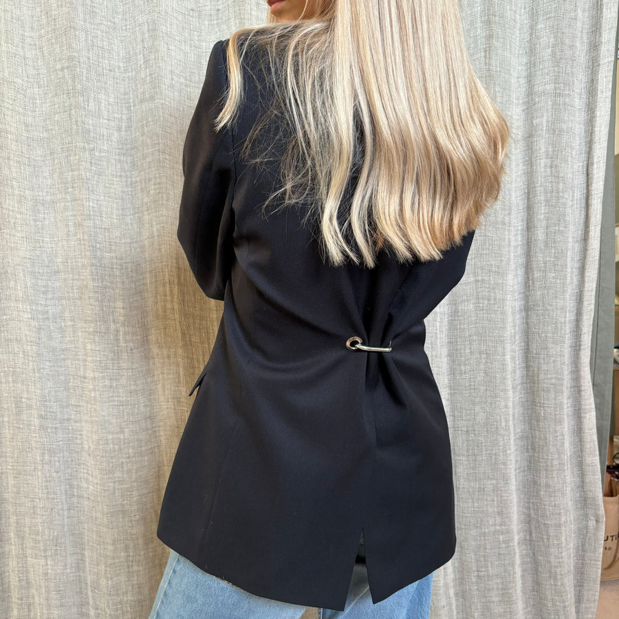 DARK HARDWARE BACK BLAZER