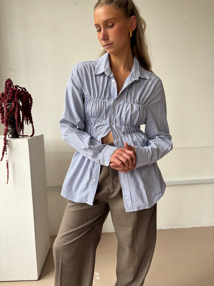 PINSTRIPE ELASTIC SHIRT