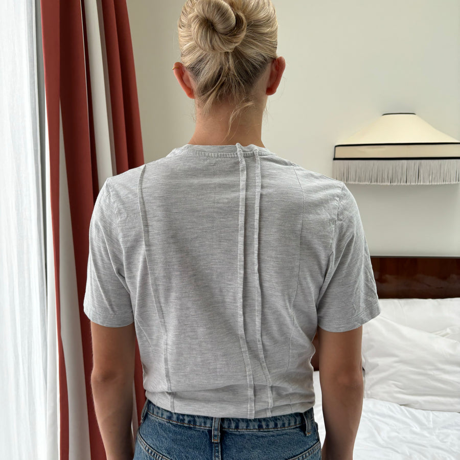 GREY SEAMED T-SHIRT