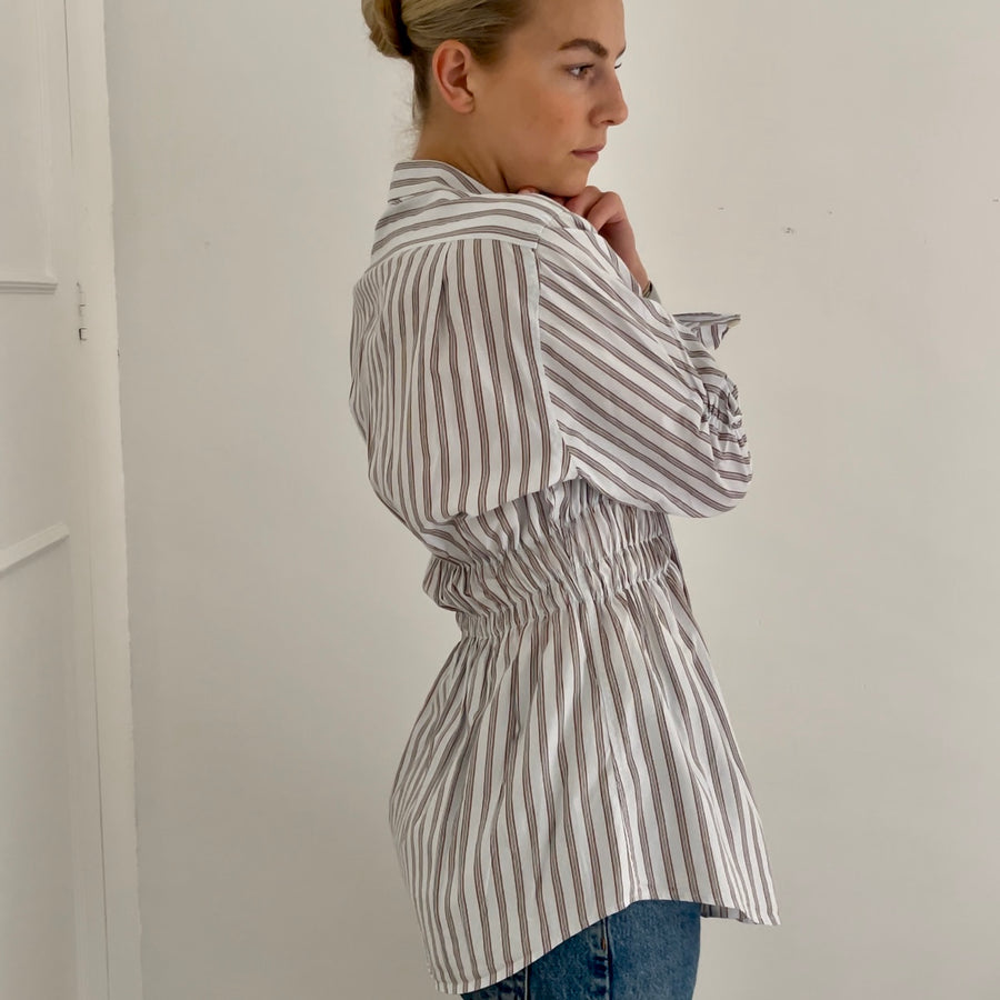 WHITE STRIPE ELASTIC SHIRT