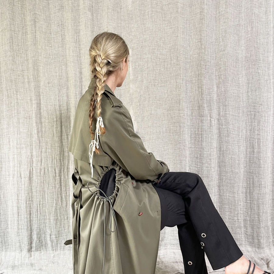 KHAKI CINCH TRENCH COAT